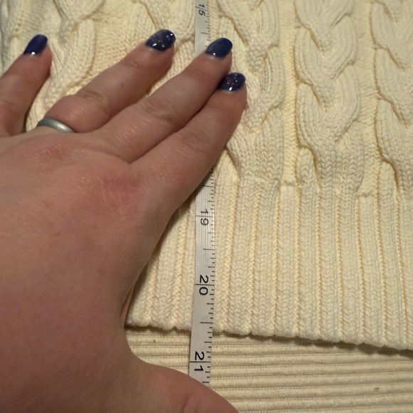 Faherty Cream Cable Knit Vest Small - Picture 7 of 7